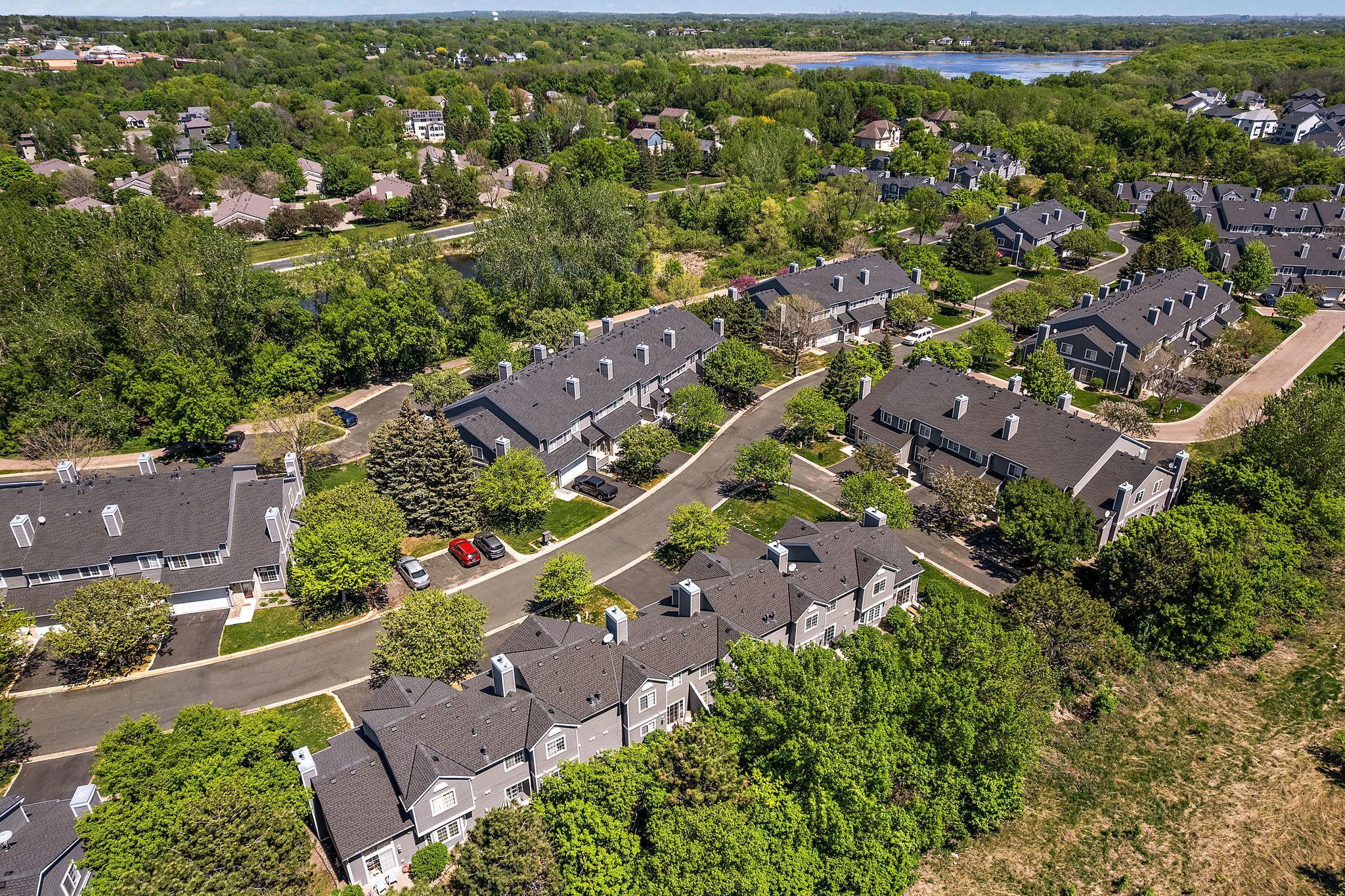 535 Mission Hills Way, Chanhassen, Minnesota image 40