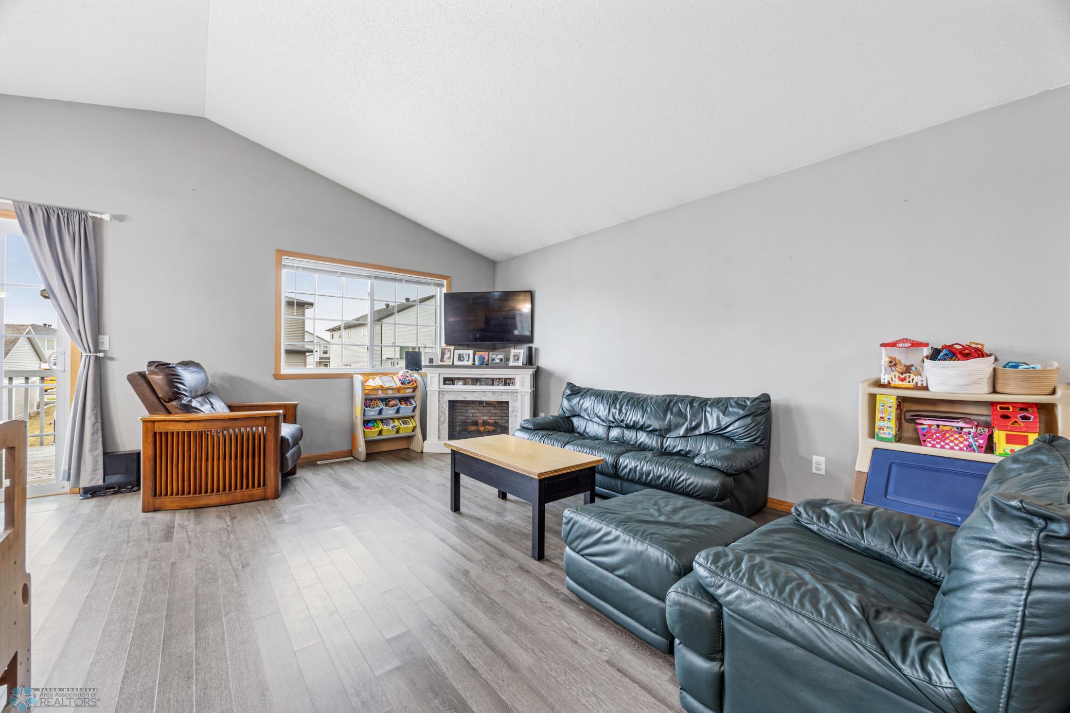 1009 Eaglewood Avenue, West Fargo, North Dakota image 6