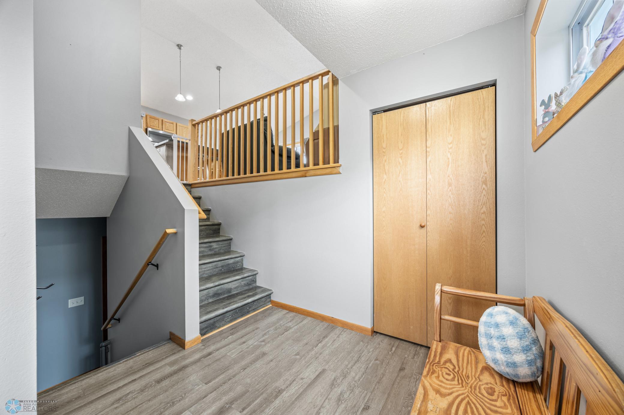 1009 Eaglewood Avenue, West Fargo, North Dakota image 3