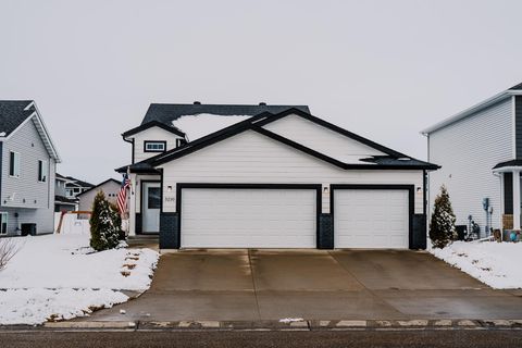 Homes For Sale - 5230 10th Street<br/> Cass County, West Fargo, ND 58078