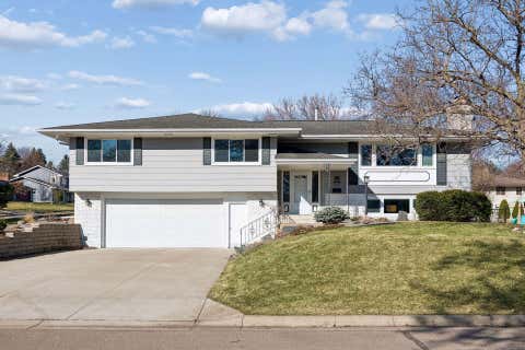 Homes For Sale - 3409 Maplewood Drive<br/> Minneapolis, MN 55418