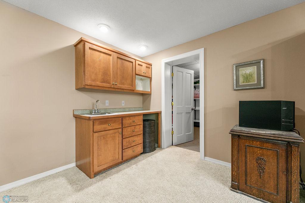 342 3rd Avenue, Casselton, North Dakota image 38