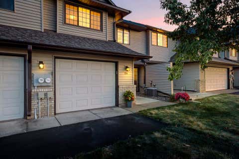 Townhouse For Sale - 1514 Cottage Drive<br/> Washington County, Stillwater, MN 55082