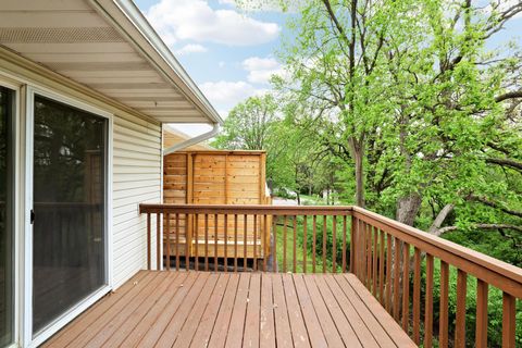 Townhouse For Sale - 6159 Creek Line Drive<br/> Minnetonka, MN 55345