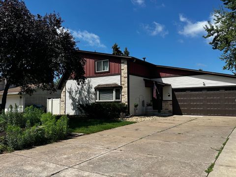 Homes For Sale - 6575 Crosby Avenue<br/> Inver Grove Heights, MN 55076