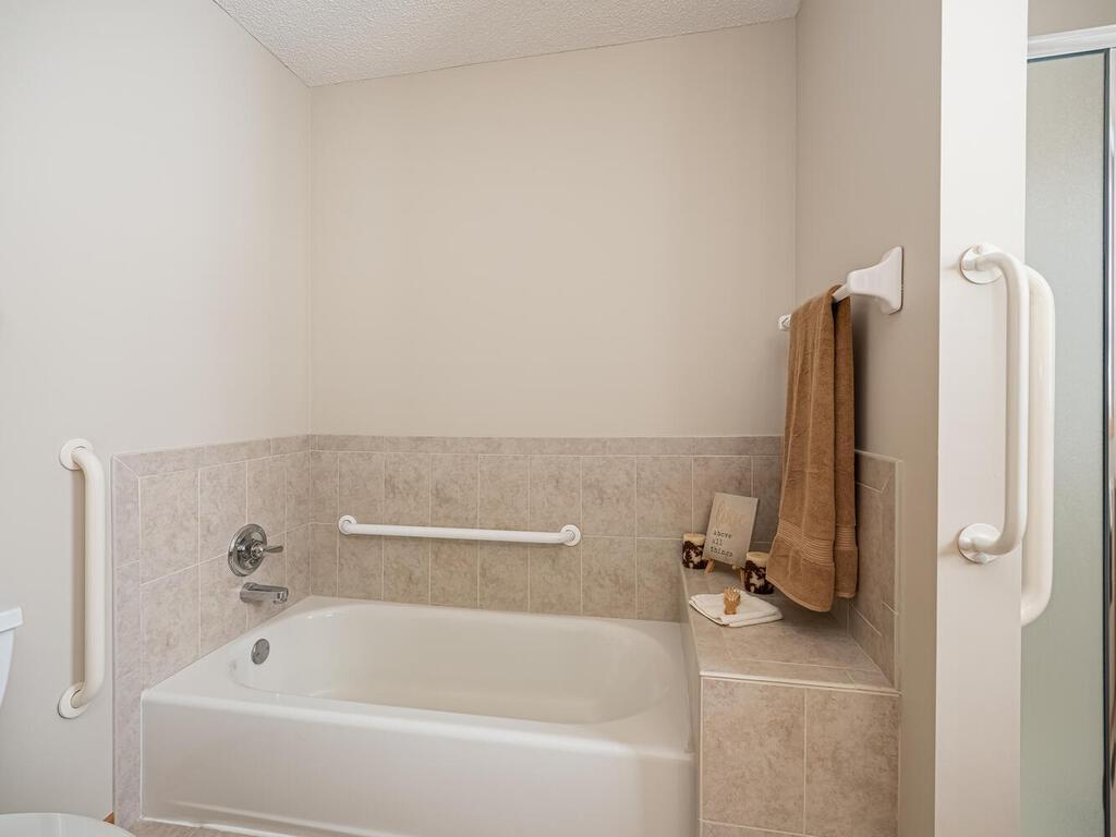 12400 Wedgewood Place, Coon Rapids, Minnesota image 26