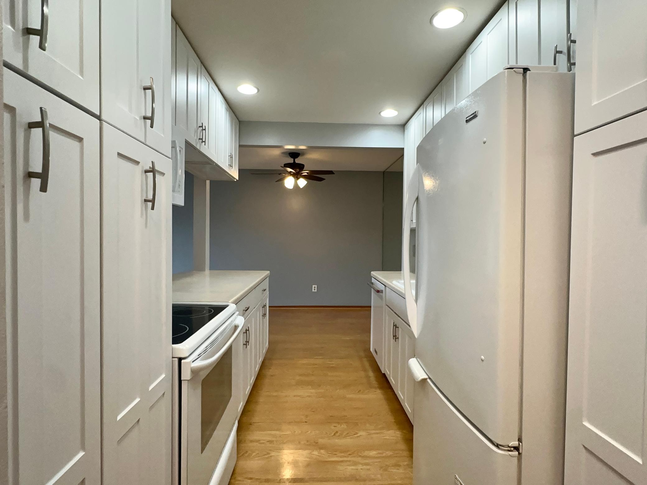 2240 Midland Grove Road #306, Roseville, Minnesota image 3