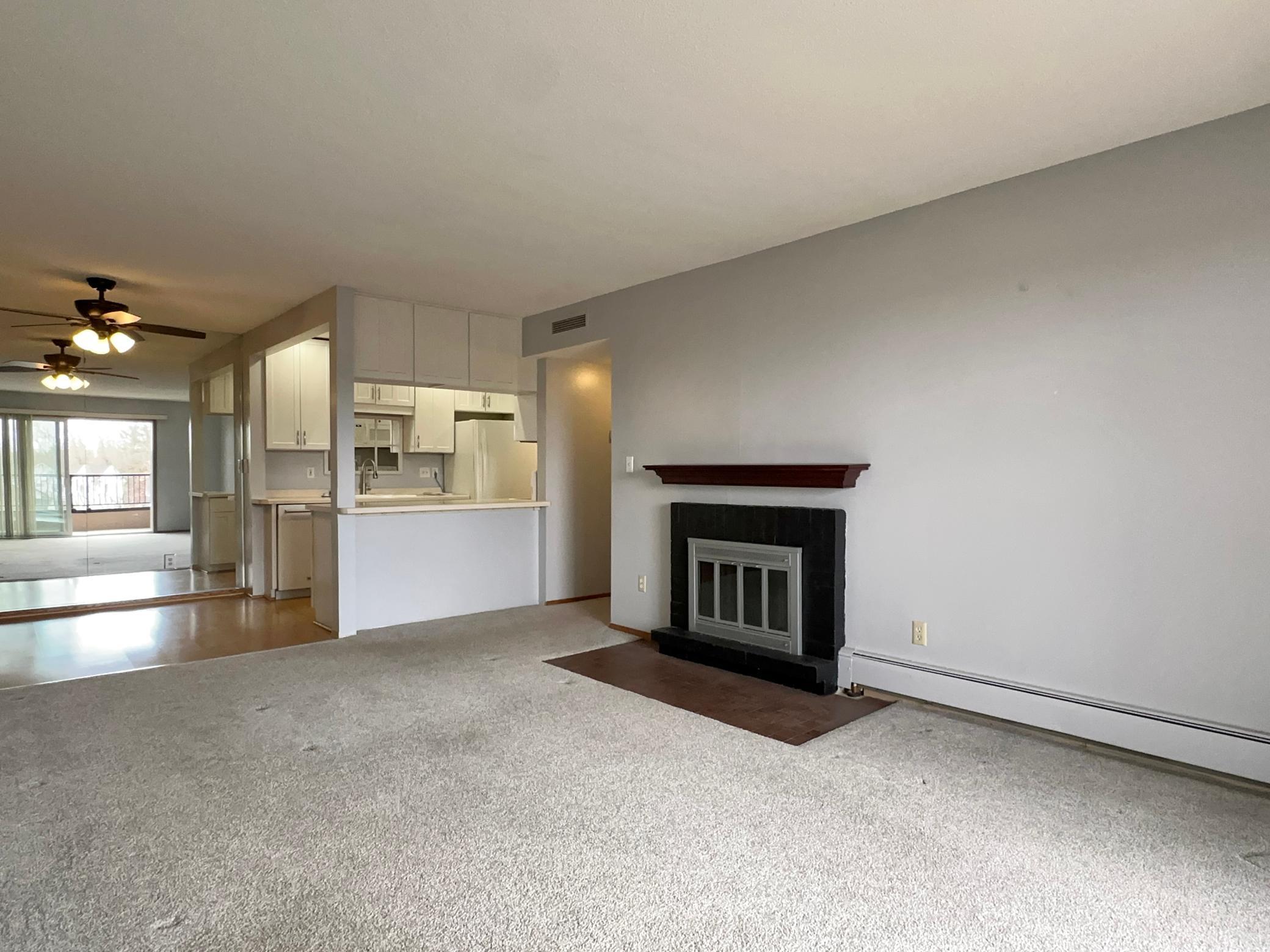 2240 Midland Grove Road #306, Roseville, Minnesota image 10