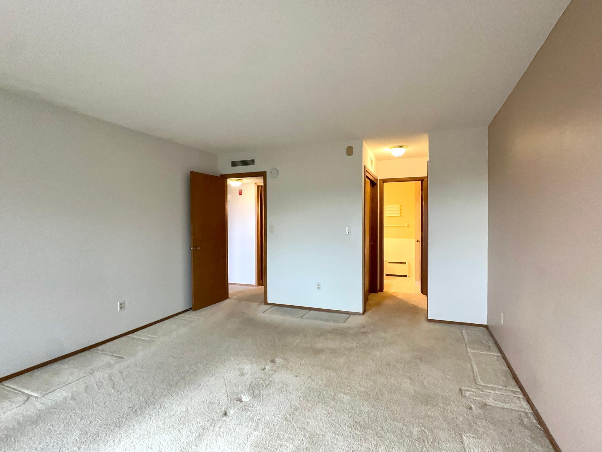 2240 Midland Grove Road #306, Roseville, Minnesota image 17