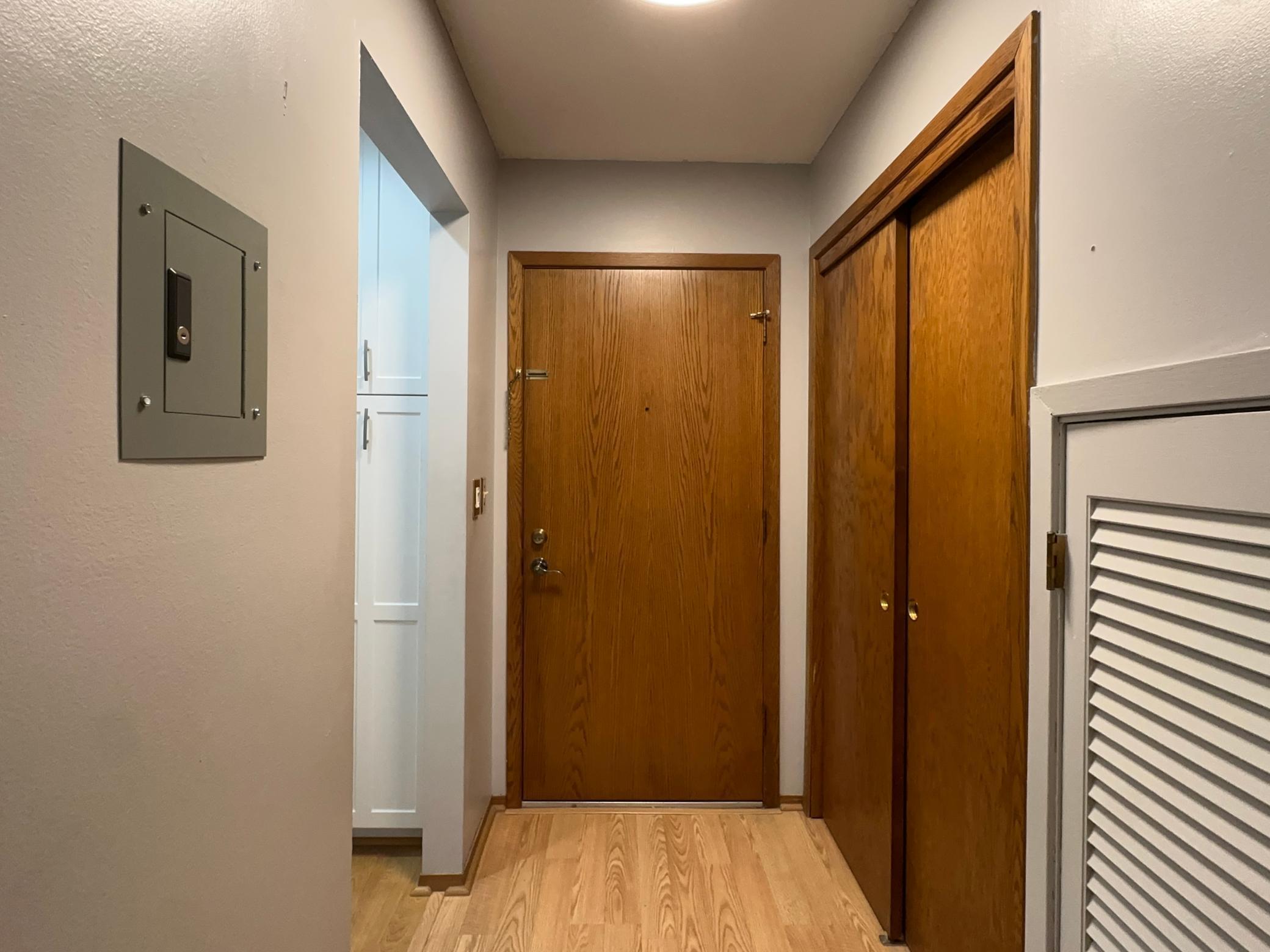 2240 Midland Grove Road #306, Roseville, Minnesota image 2