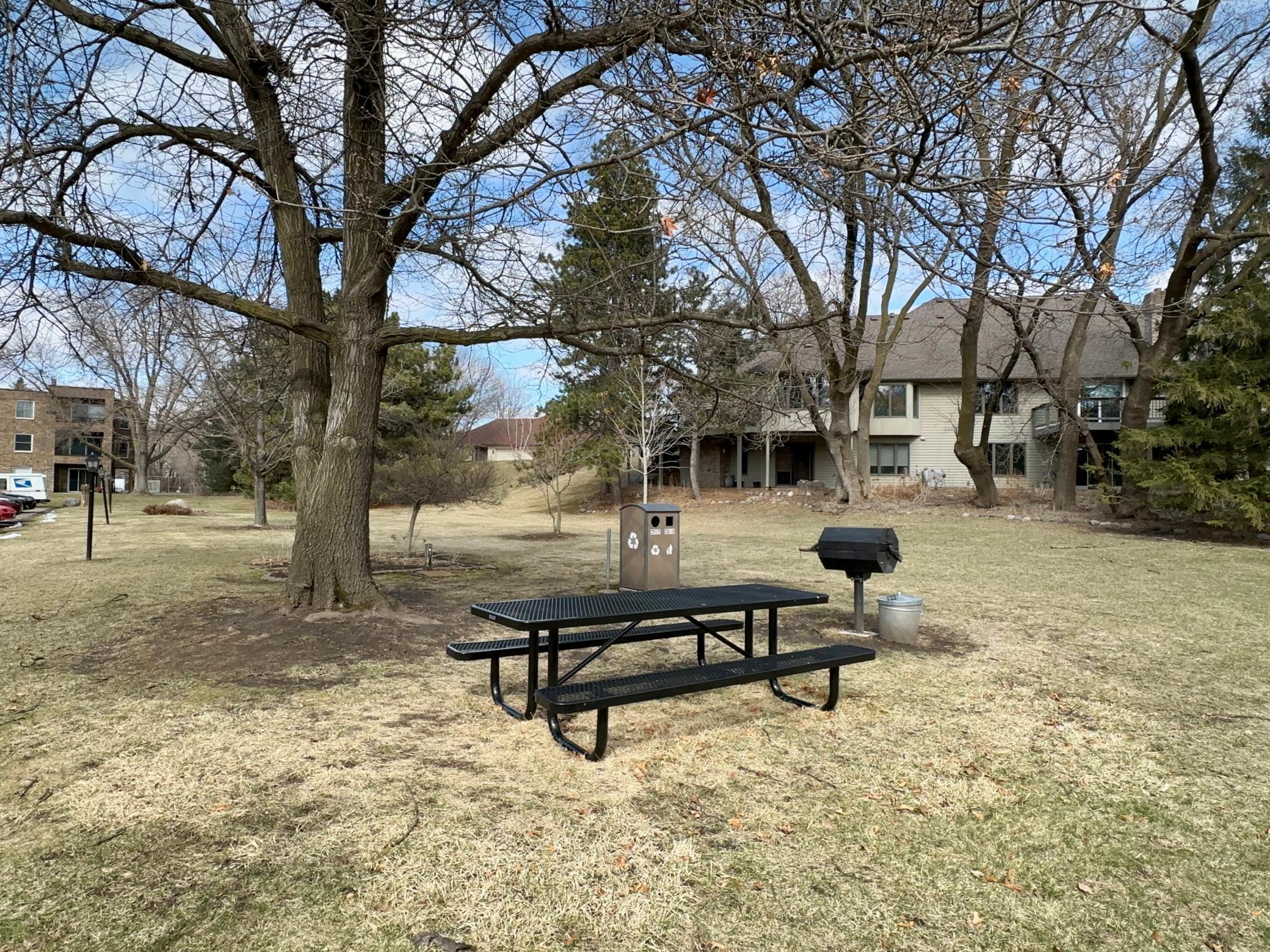 2240 Midland Grove Road #306, Roseville, Minnesota image 33