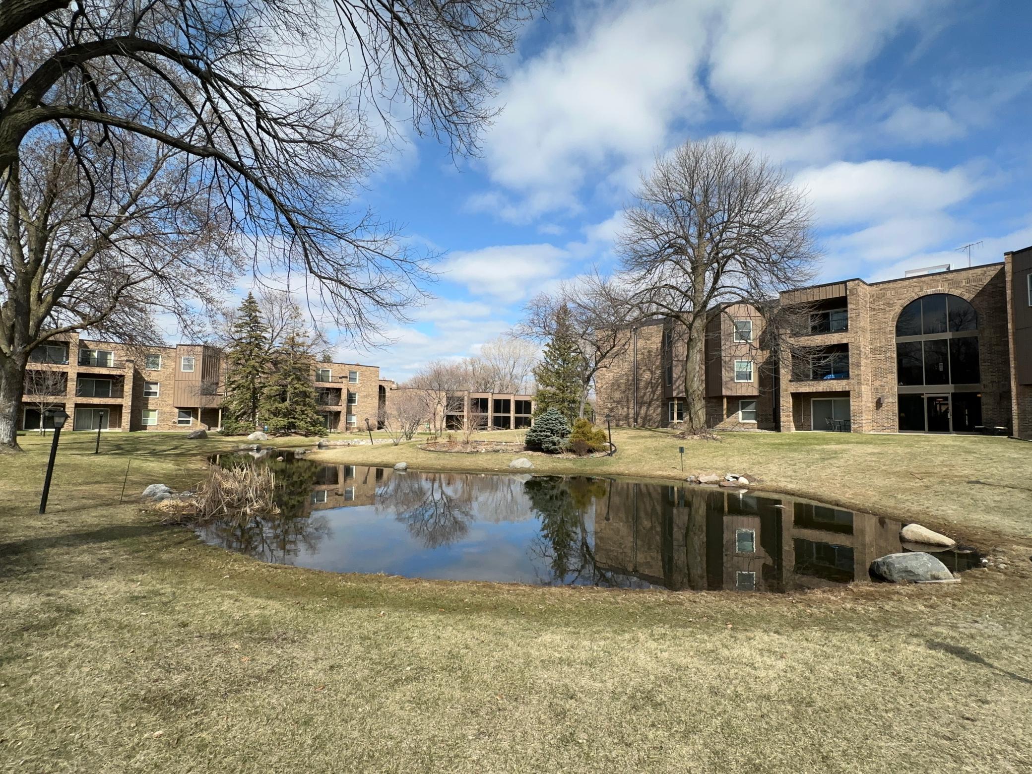 2240 Midland Grove Road #306, Roseville, Minnesota image 29