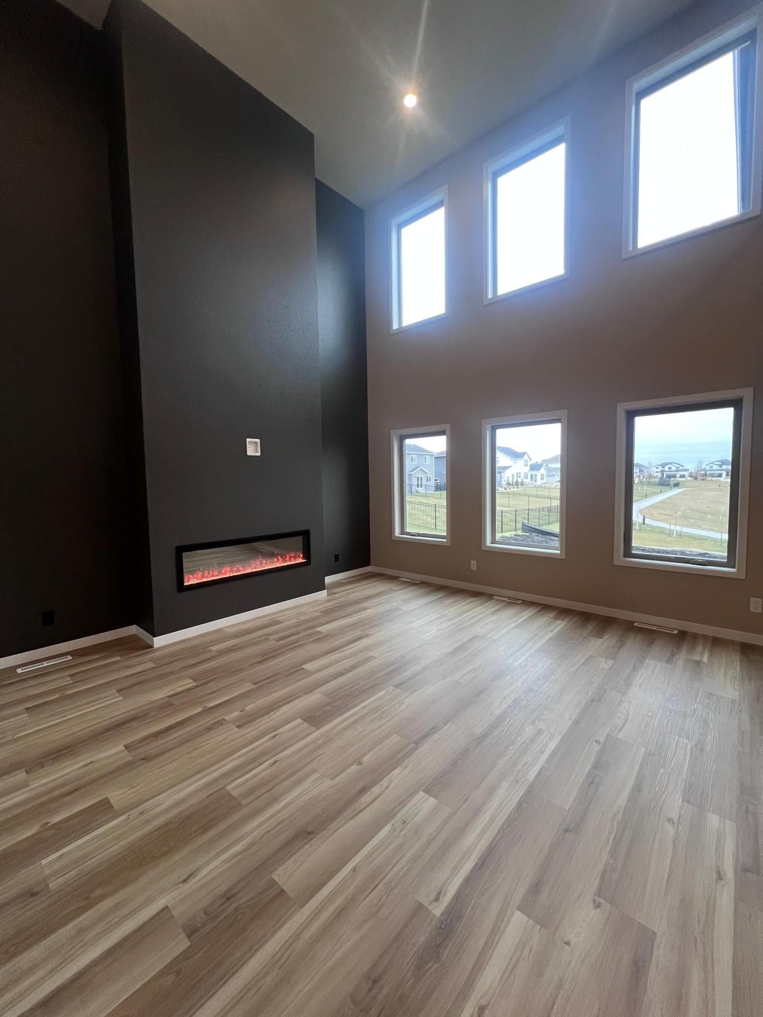 Horace, North Dakota 58047, United States, 3 Bedrooms Bedrooms, ,2 BathroomsBathrooms,Residential,Pending,248352