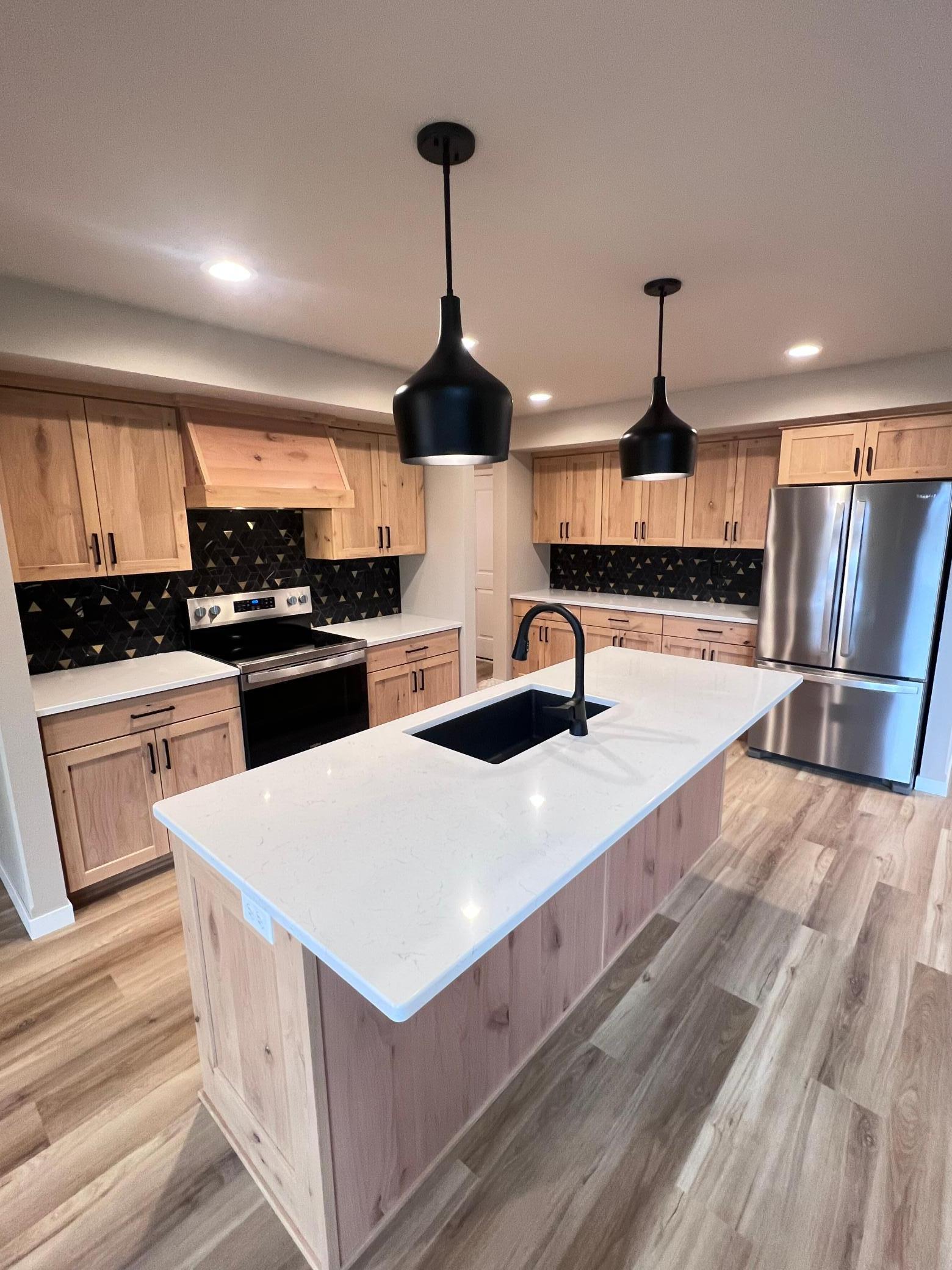 Horace, North Dakota 58047, United States, 3 Bedrooms Bedrooms, ,2 BathroomsBathrooms,Residential,Pending,248352