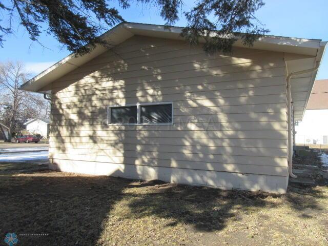 Hunter, North Dakota 58048, United States, 5 Bedrooms Bedrooms, ,3 BathroomsBathrooms,Residential,Pending,60034