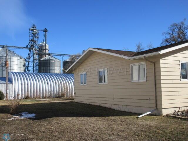 Hunter, North Dakota 58048, United States, 5 Bedrooms Bedrooms, ,3 BathroomsBathrooms,Residential,Pending,60034