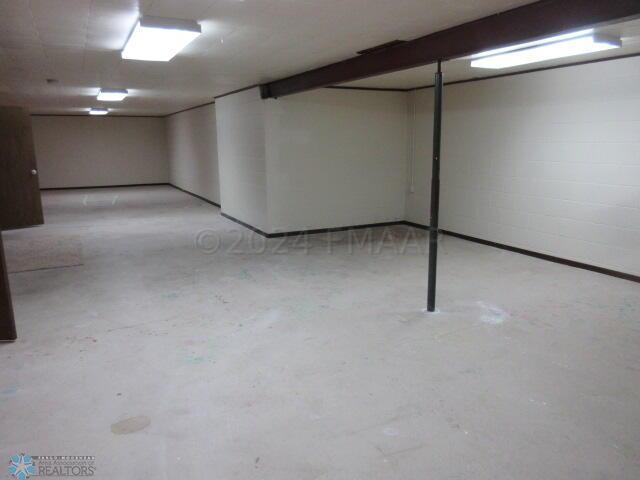 Hunter, North Dakota 58048, United States, 5 Bedrooms Bedrooms, ,3 BathroomsBathrooms,Residential,Pending,60034