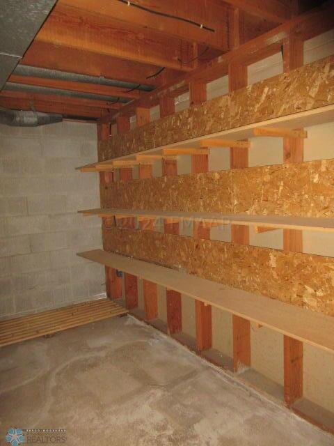 Hunter, North Dakota 58048, United States, 5 Bedrooms Bedrooms, ,3 BathroomsBathrooms,Residential,Pending,60034