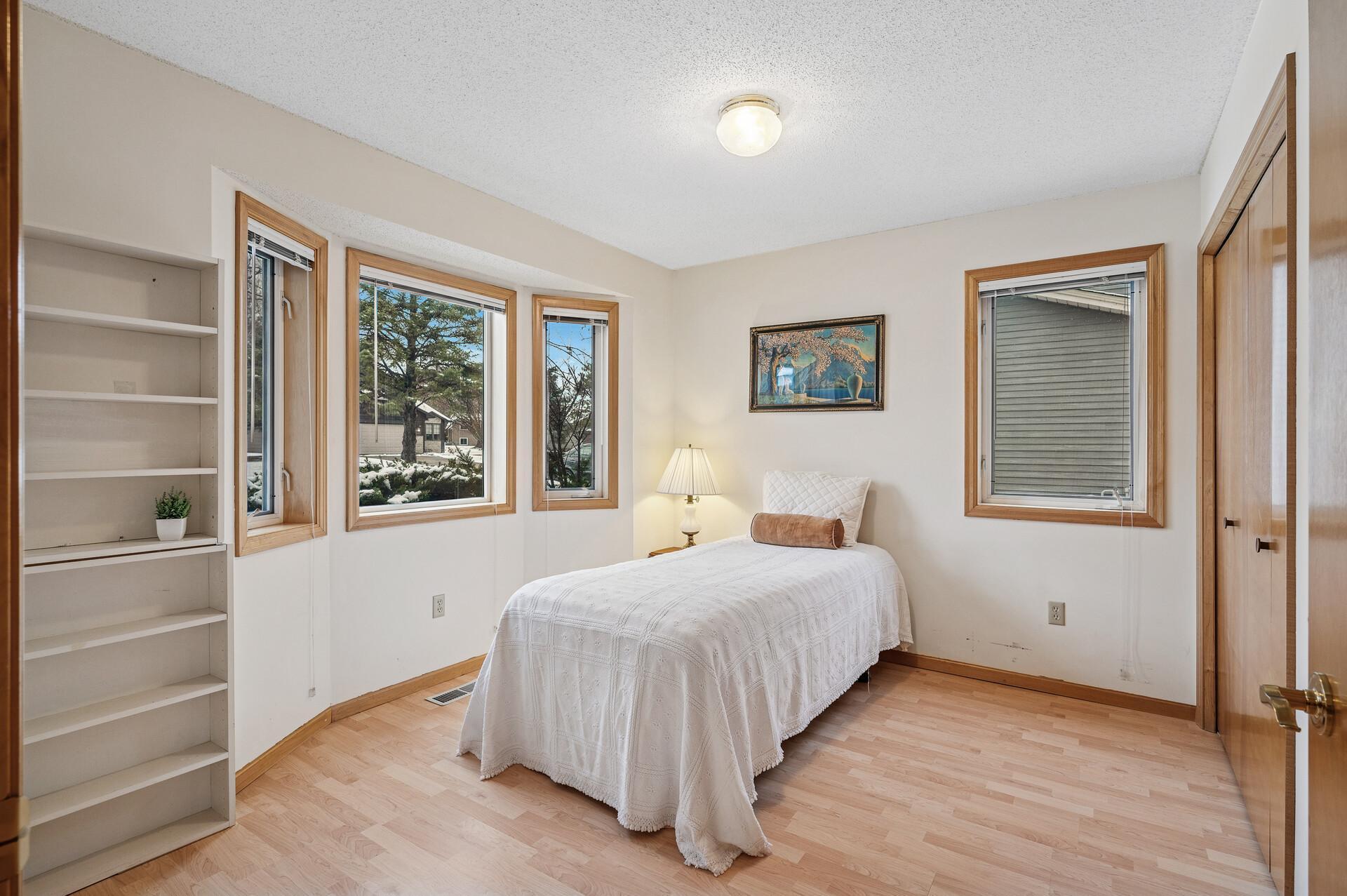 1419 Willow Wood Drive, Cambridge, Minnesota image 10