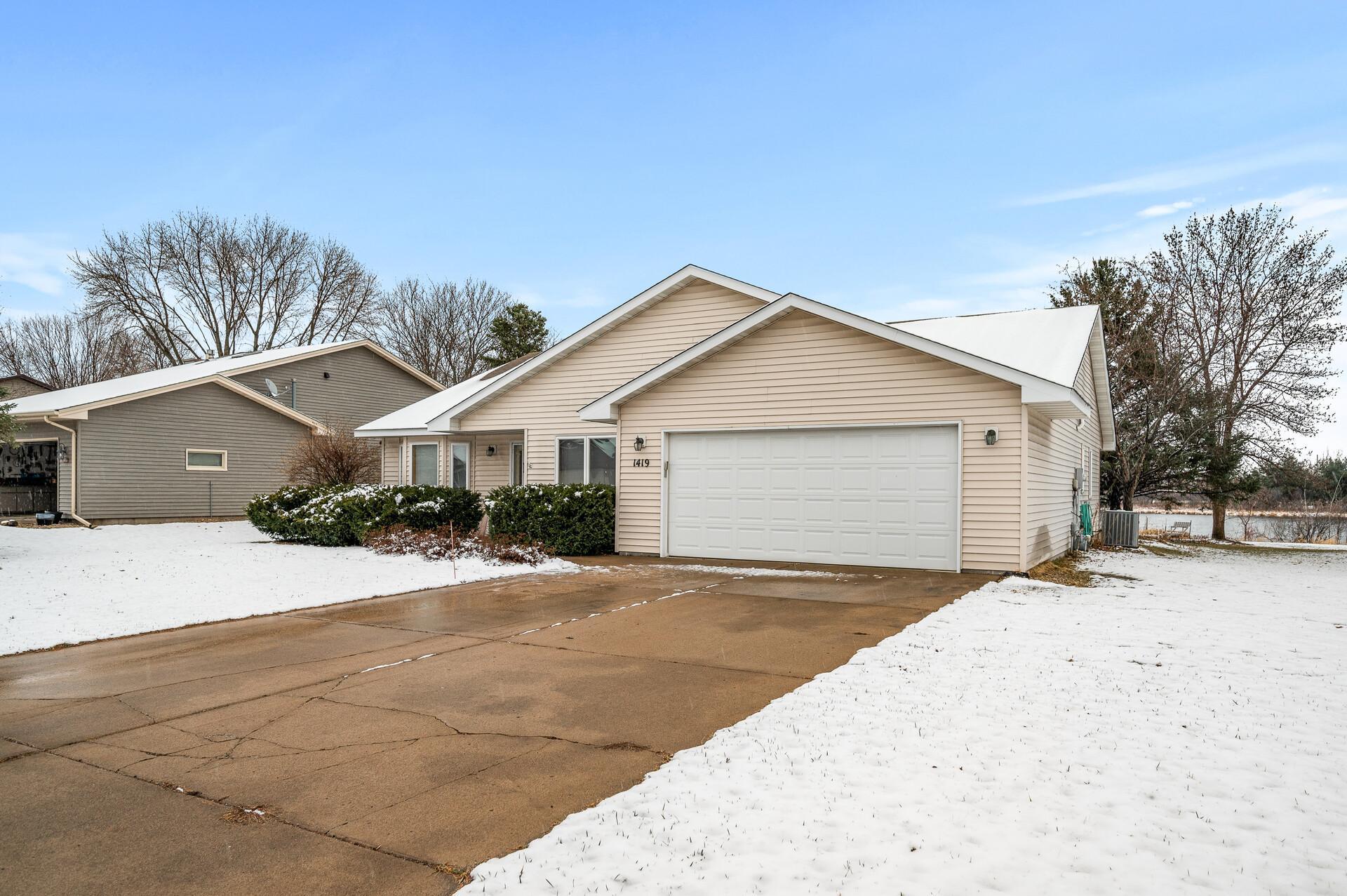 1419 Willow Wood Drive, Cambridge, Minnesota image 2