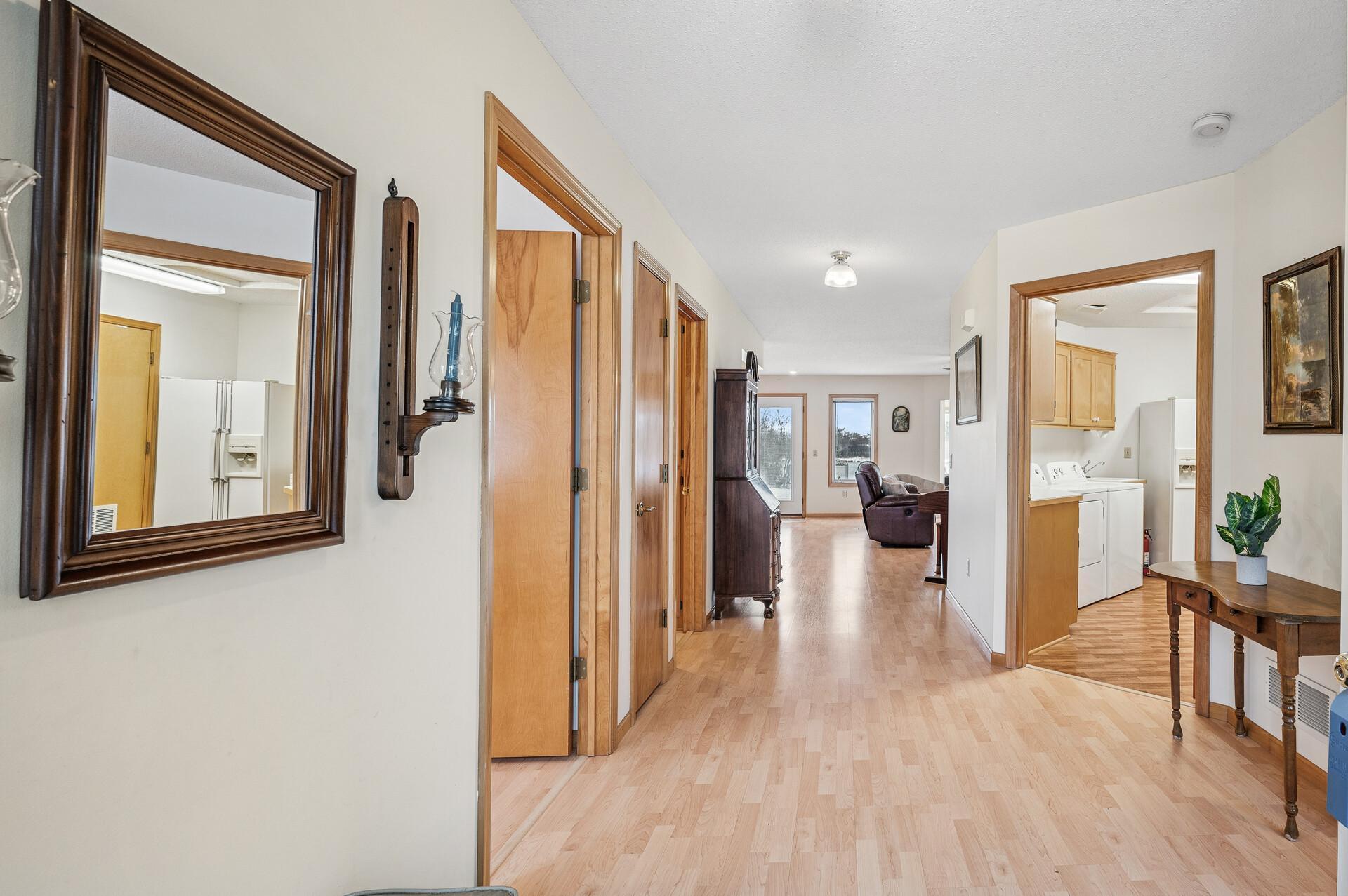1419 Willow Wood Drive, Cambridge, Minnesota image 3