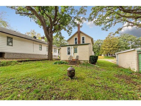 Homes For Sale - 414 3rd Street<br/> Waseca County, Waseca, MN 56093