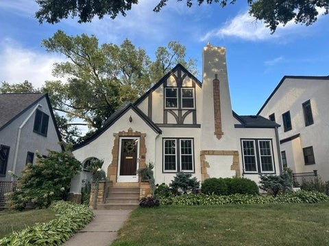 Homes For Sale - 5215 Knox Avenue<br/> Minneapolis, MN 55419