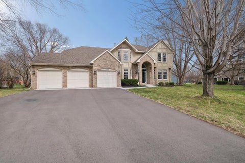 Homes For Sale - 16332 Mayfield Drive<br/> Hennepin County, Eden Prairie, MN 55347