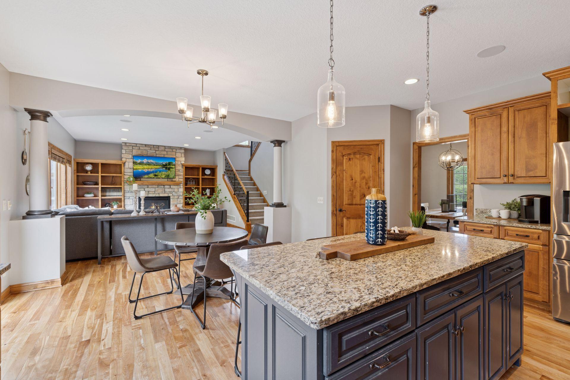 6620 Treetop Road, Chanhassen, Minnesota image 11