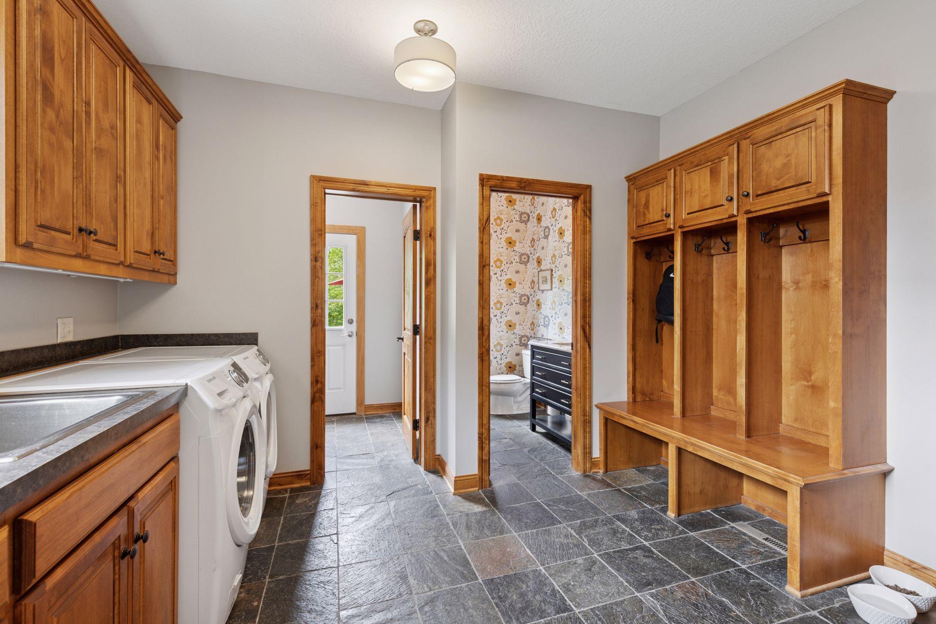 6620 Treetop Road, Chanhassen, Minnesota image 20