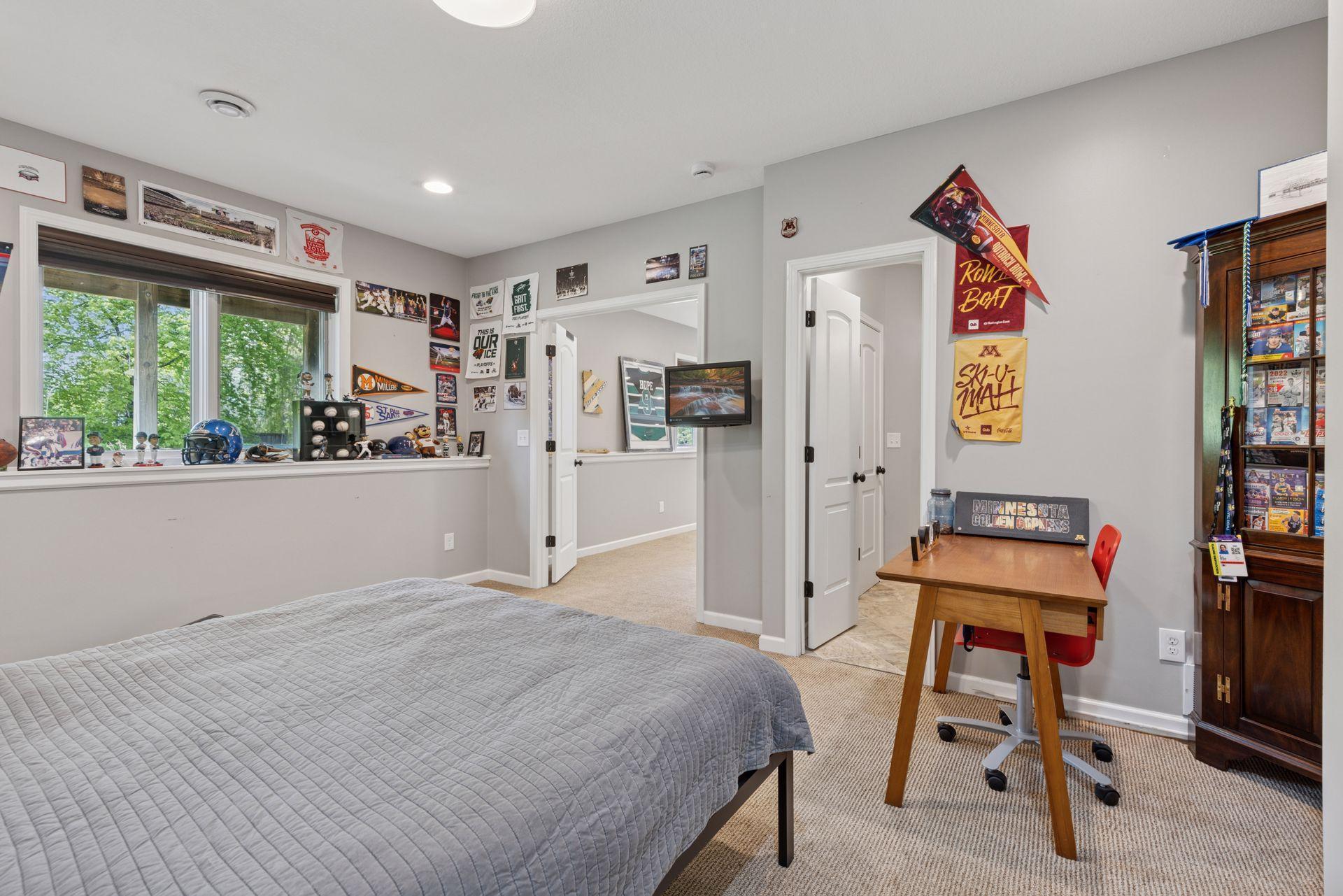 6620 Treetop Road, Chanhassen, Minnesota image 37
