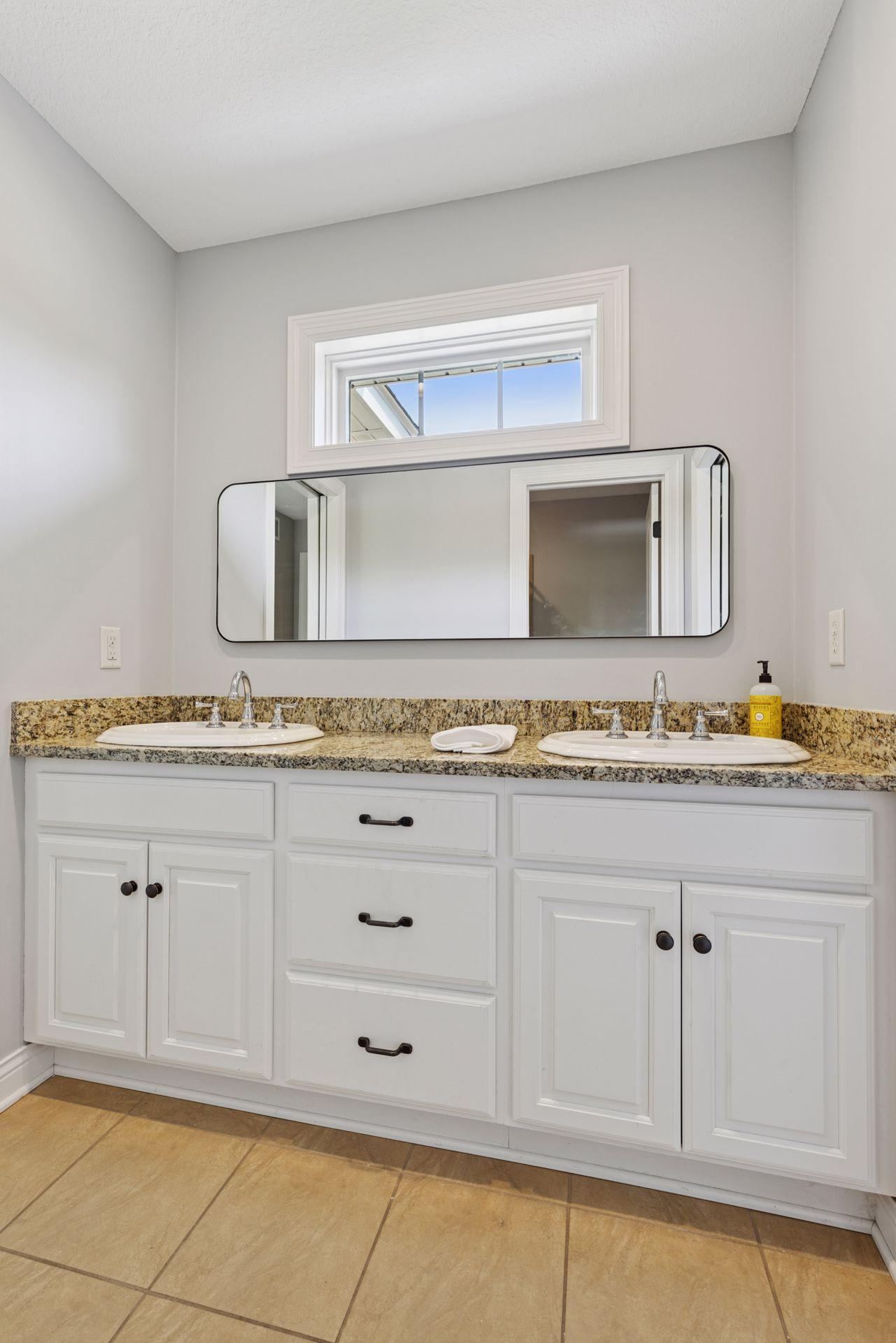 6620 Treetop Road, Chanhassen, Minnesota image 30