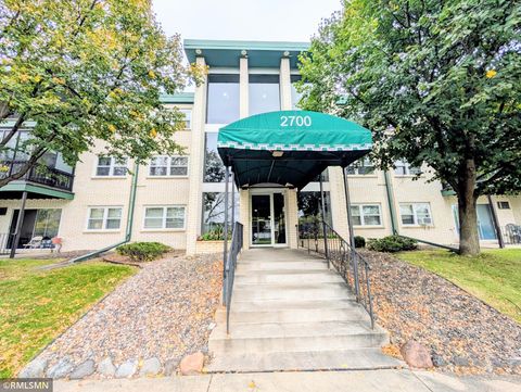 Condo For Sale - 2700 Dale Street<br/> Roseville, MN 55113