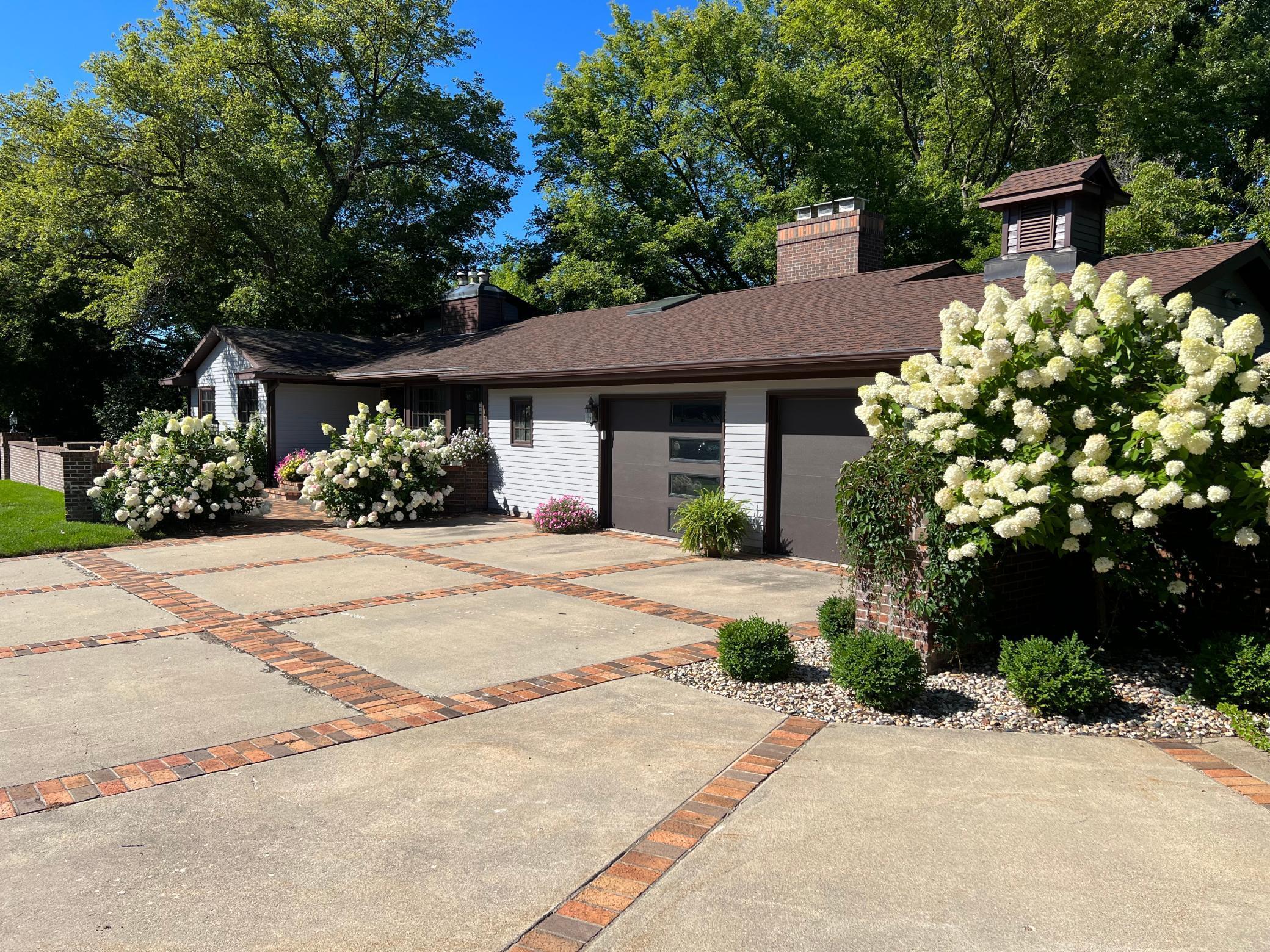 414 Crescent Drive, Albert Lea, Minnesota image 3