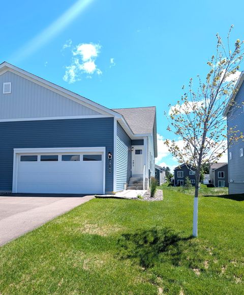 Homes For Sale - 39765 Fallbrook Avenue<br/> Chisago County, North Branch, MN 55056
