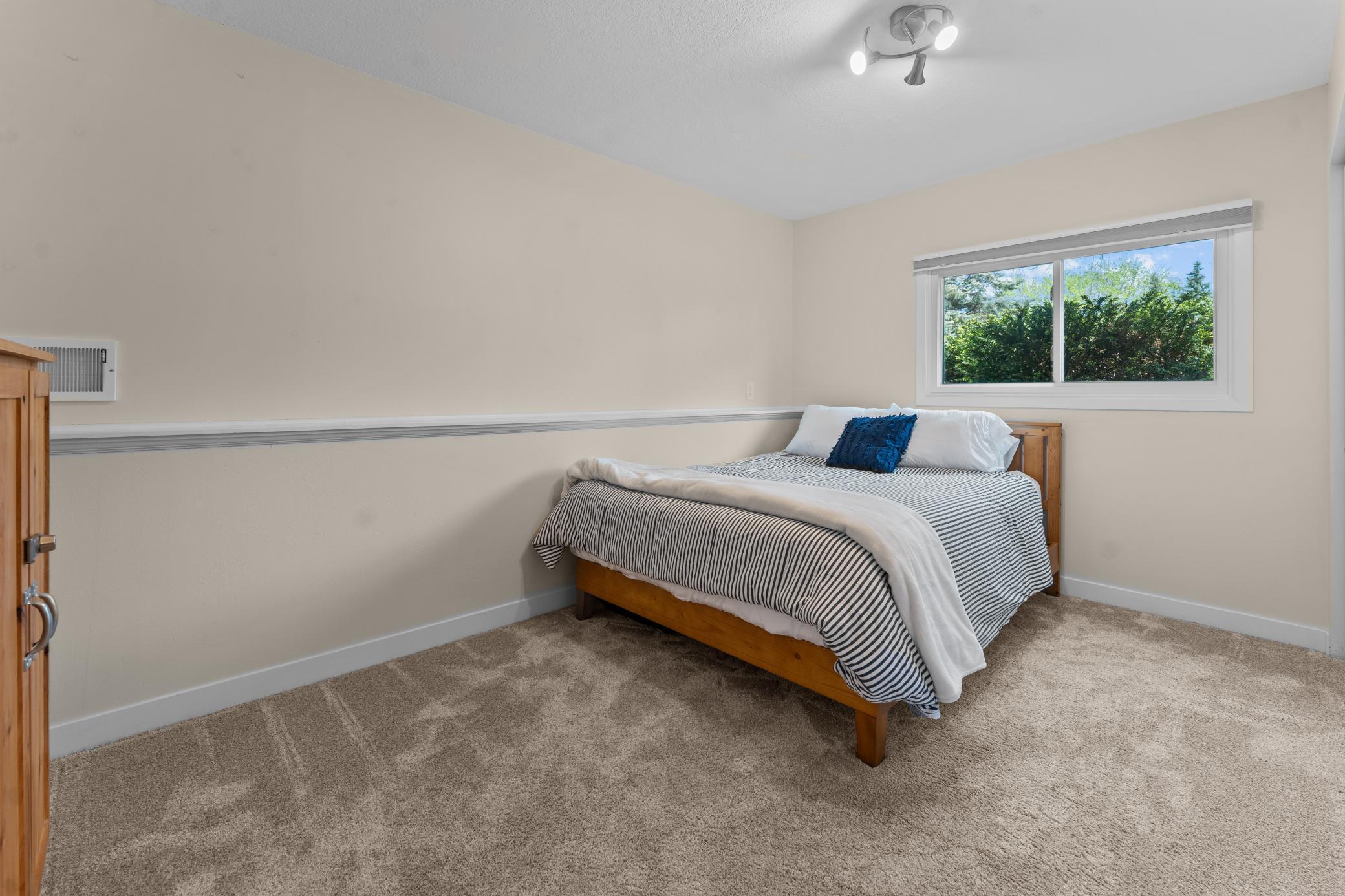 12115 Chesholm Lane, Eden Prairie, Minnesota image 15