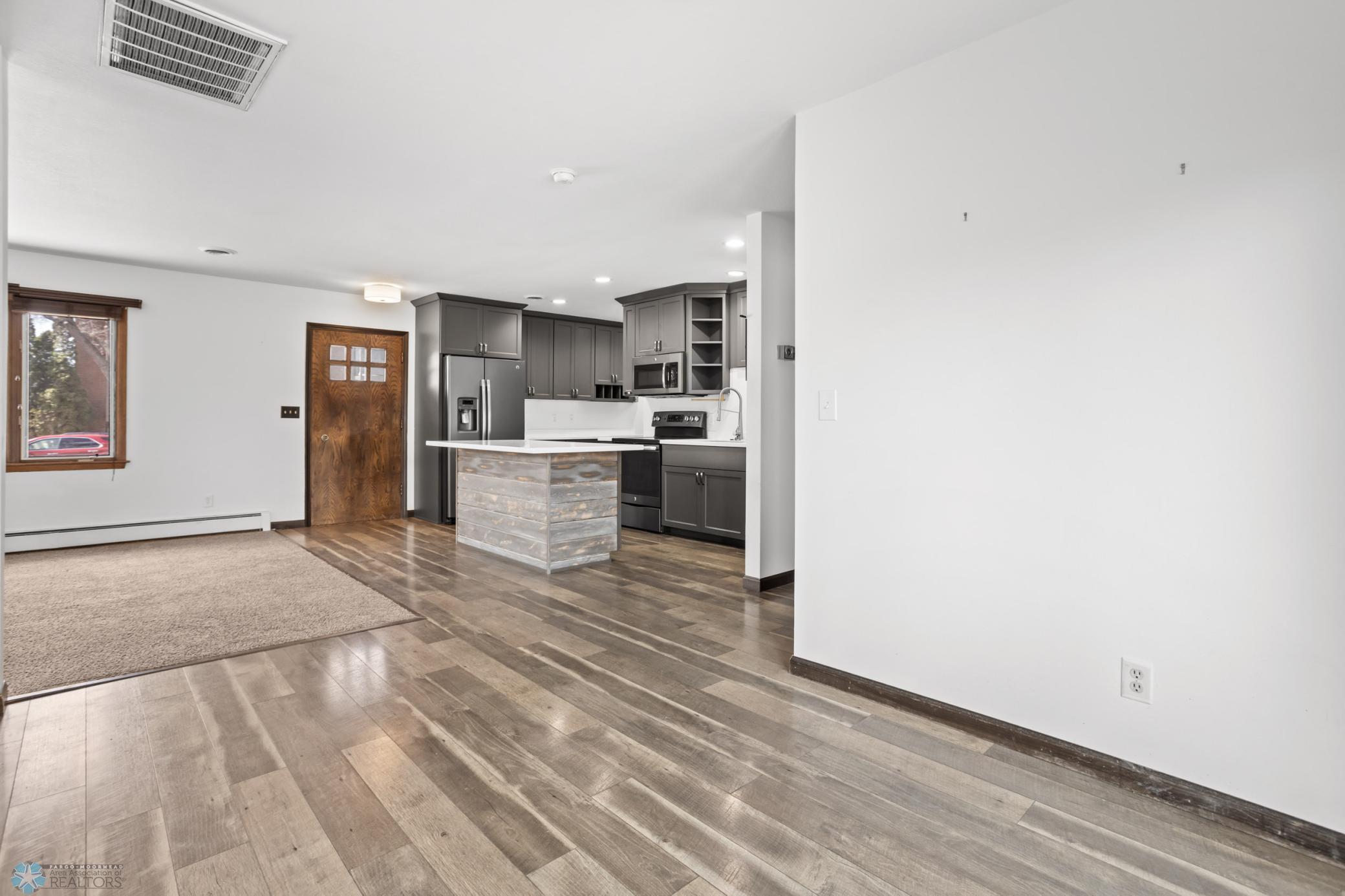 3111 3rd Street, Fargo, North Dakota image 13