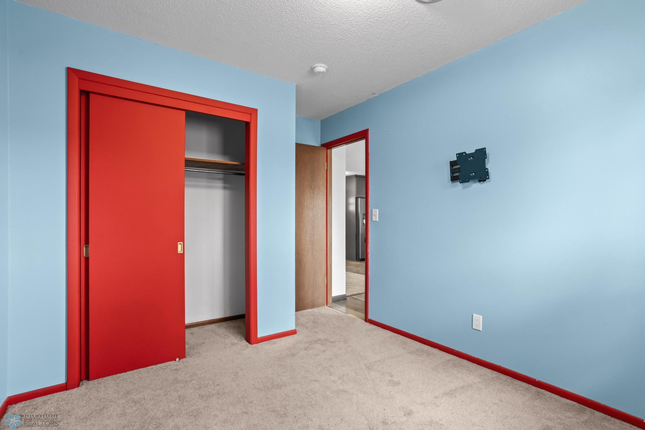 3111 3rd Street, Fargo, North Dakota image 19