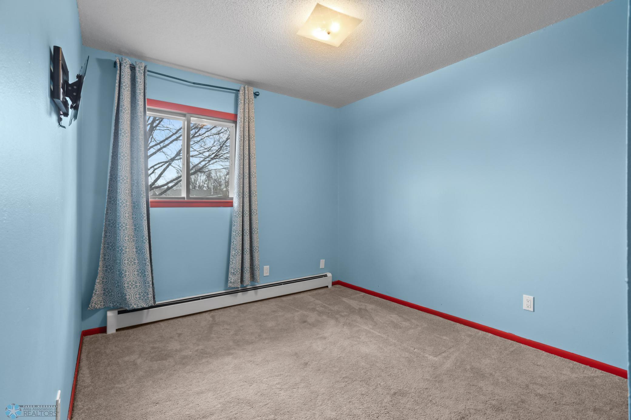 3111 3rd Street, Fargo, North Dakota image 18