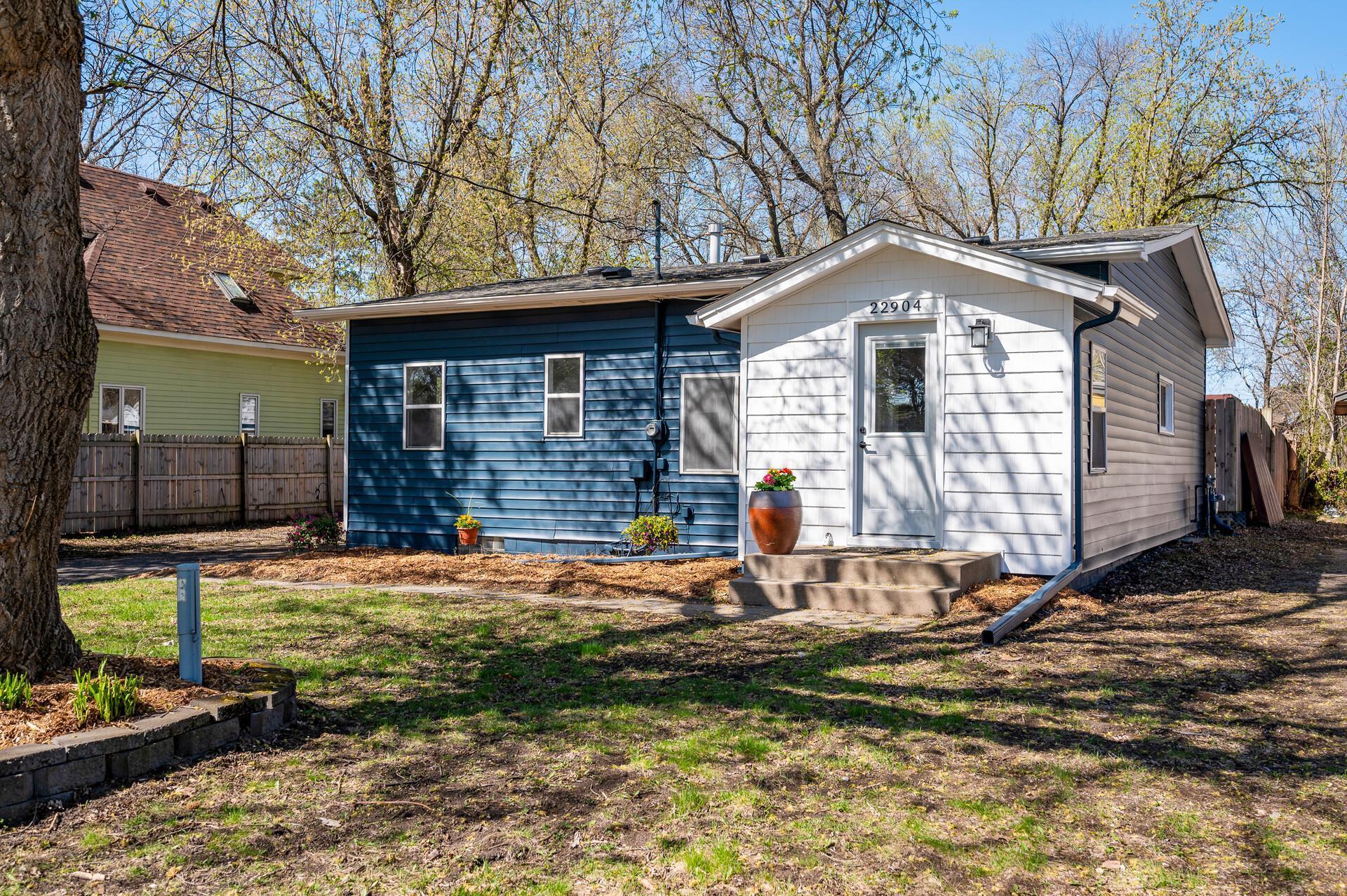 22904 Woodbine Street, Saint Francis, Minnesota image 2