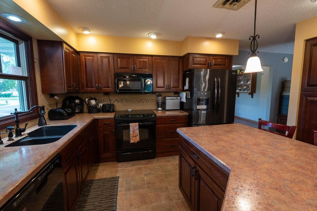 900 13th Avenue, Willmar, Minnesota image 13