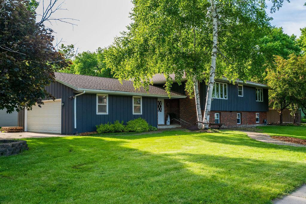 900 13th Avenue, Willmar, Minnesota image 2