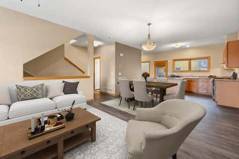 Townhouse For Sale - 568 State Street<br/> Ramsey County, Saint Paul, MN 55107