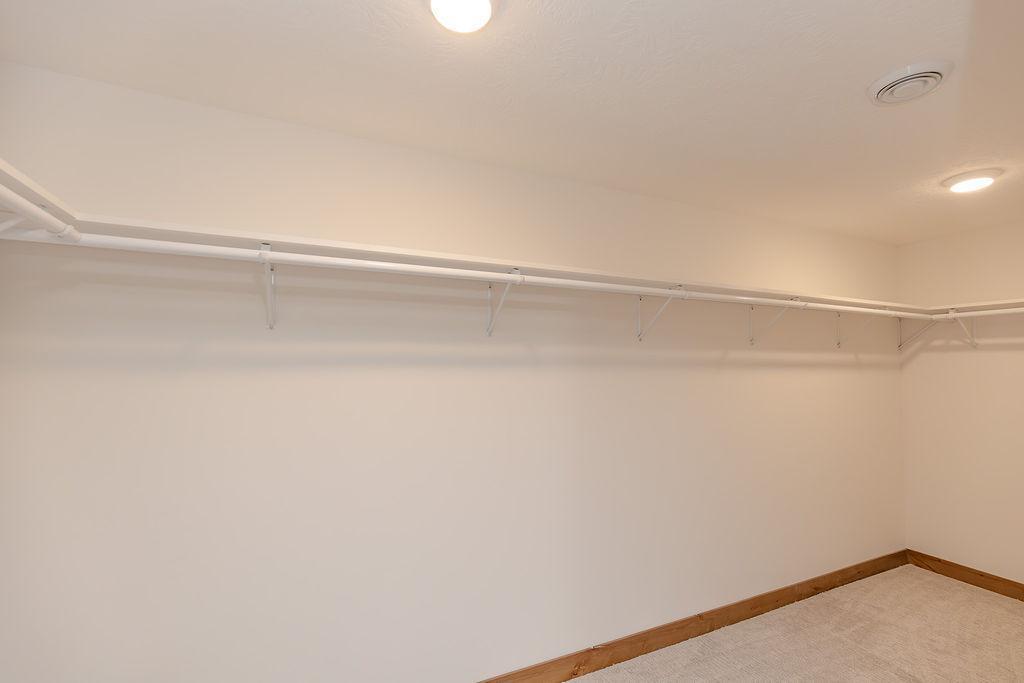 960 Sterling Ave., Worthington, Minnesota image 44