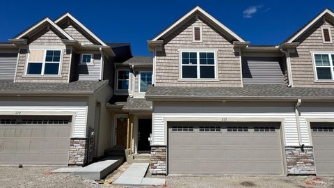Townhouse For Sale - 217 Huntington Drive<br/> Waconia, MN 55387