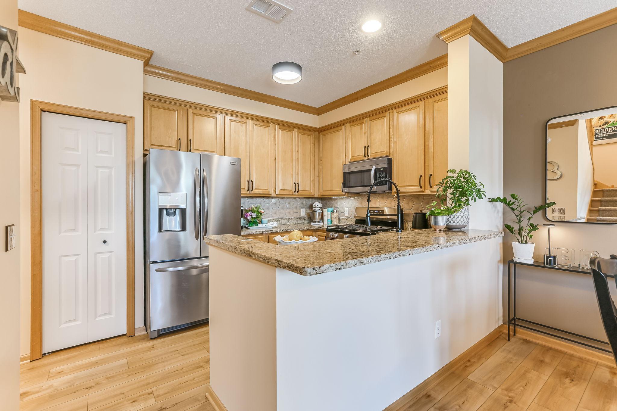 7224 Kimberly Lane, Maple Grove, Minnesota image 8