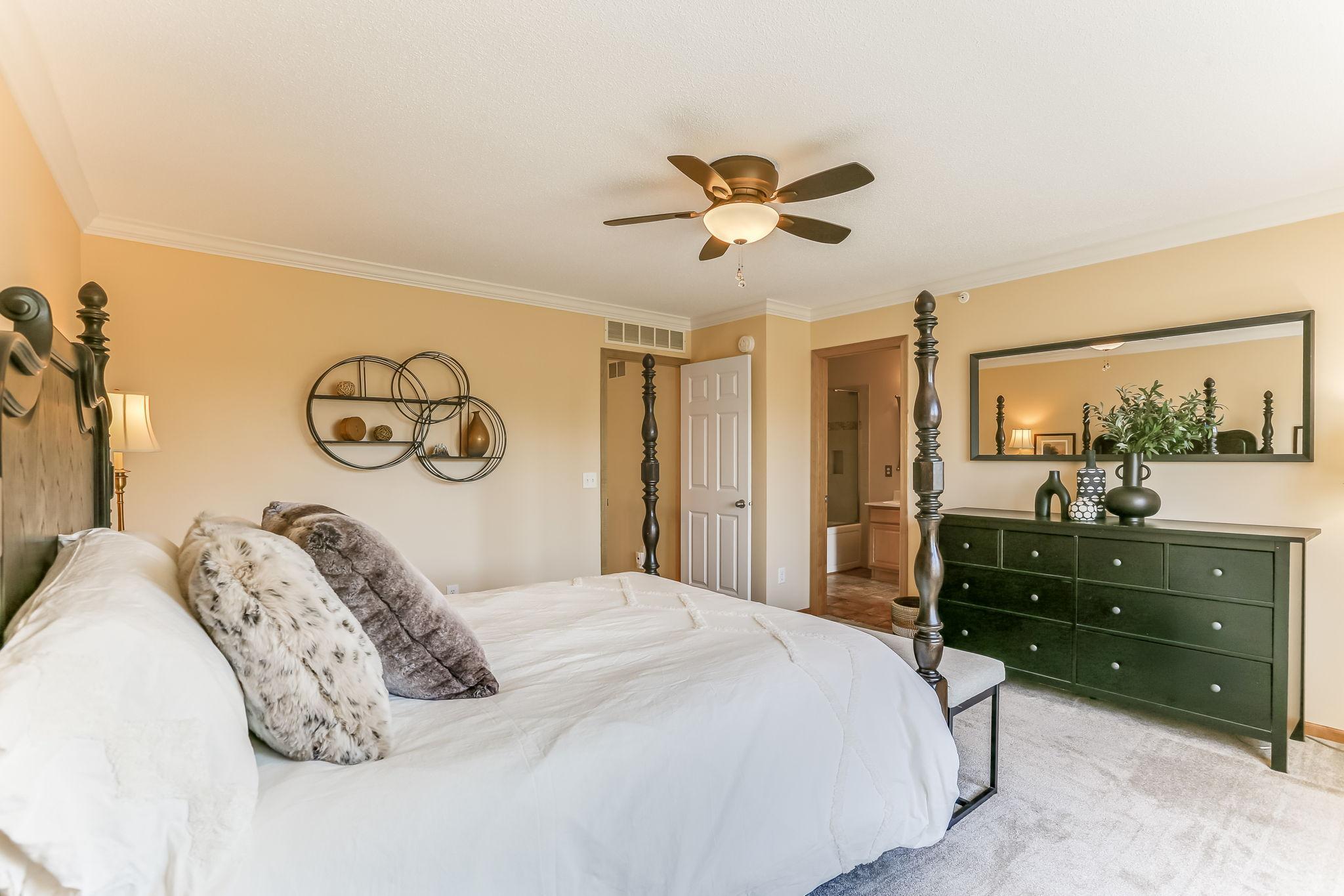 7224 Kimberly Lane, Maple Grove, Minnesota image 15