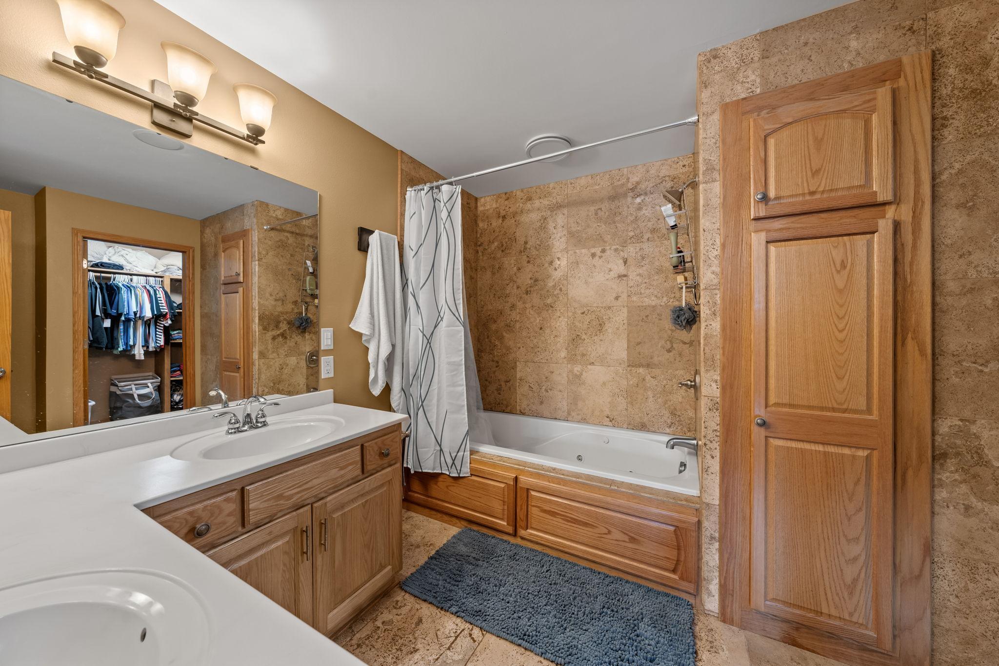 19390 Queen Circle, Elk River, Minnesota image 26