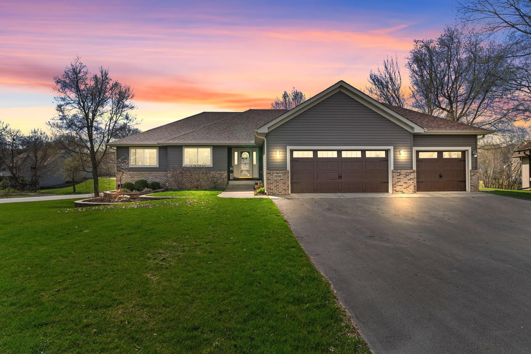 19390 Queen Circle, Elk River, Minnesota image 3