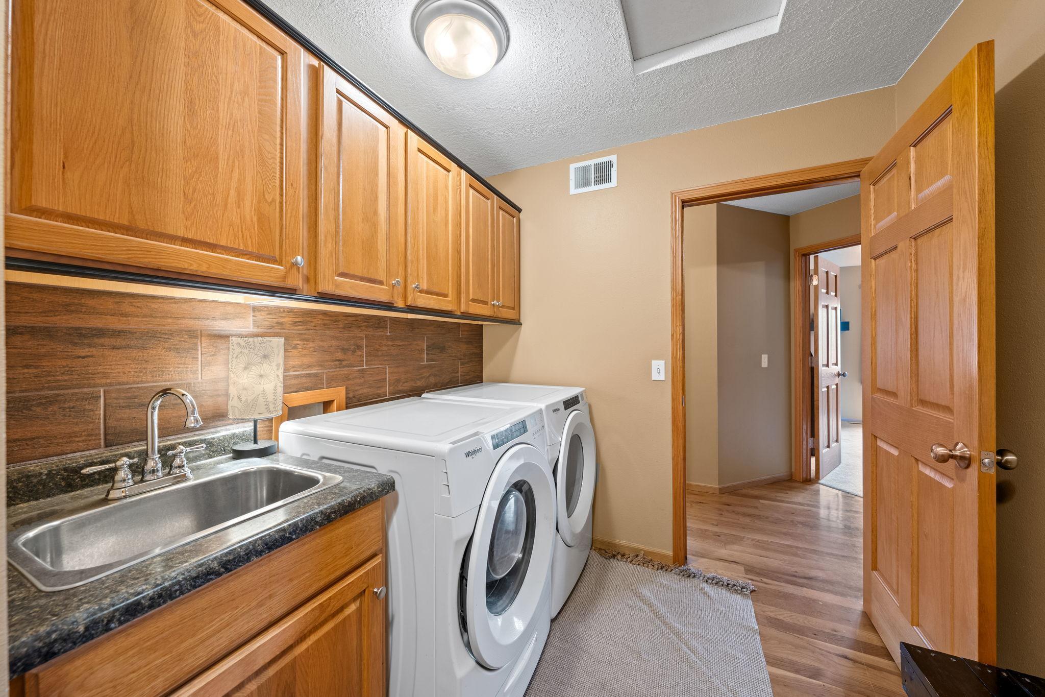 19390 Queen Circle, Elk River, Minnesota image 23